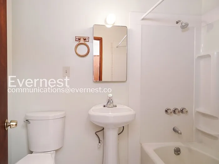 10106 NE 185th St #103 — Photo 9
