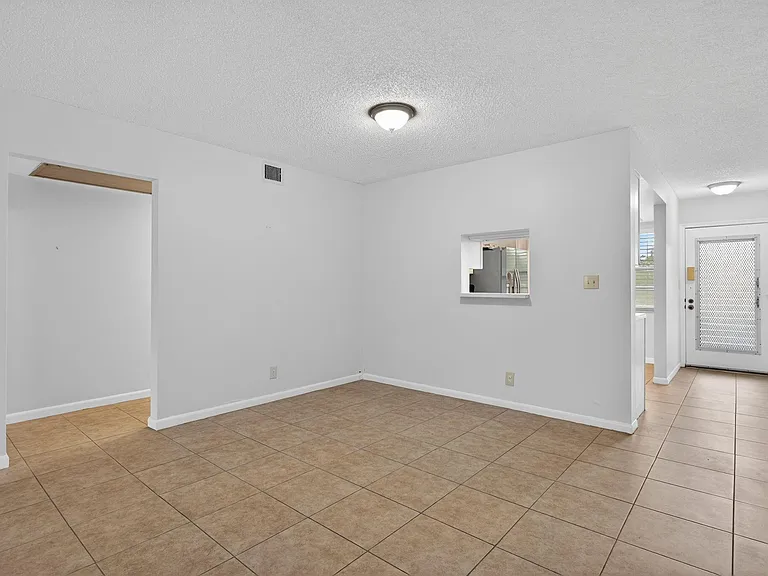 2501 Antigua Ter #D1 — Photo 11