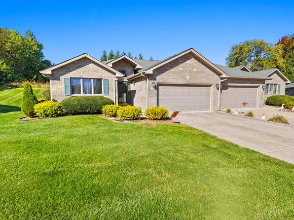 9 Hilgert Ct, Grant Park, IL 60940