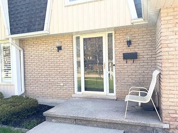 2nd image of 111 Manor Dr