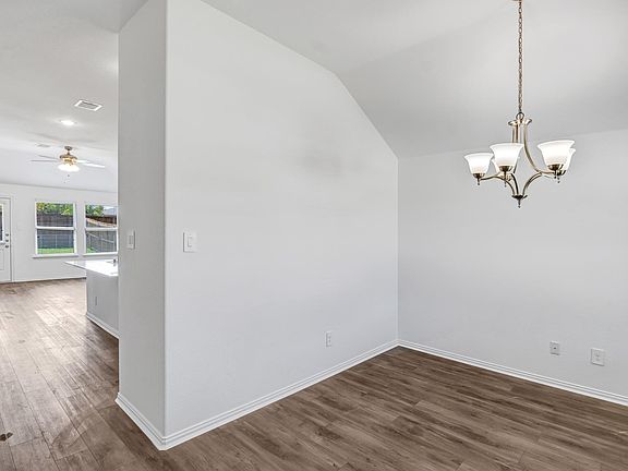 3rd image of 120 Brookline Dr