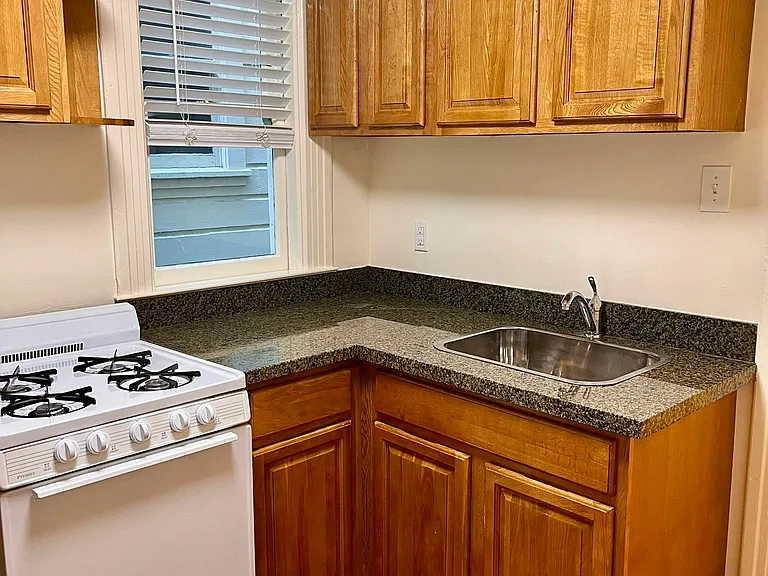 745 Haight St #B — Photo 2