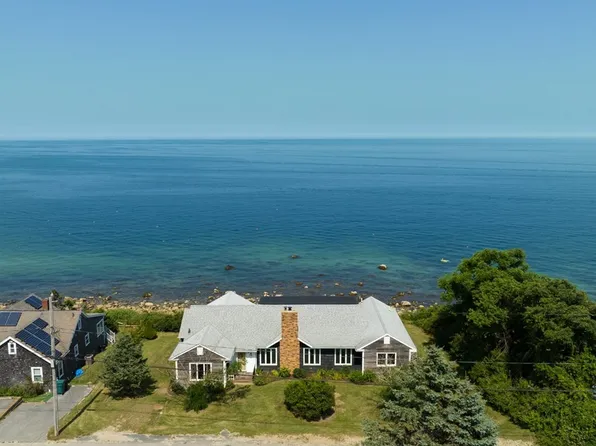73 Seaview Dr, Plymouth, MA 02360