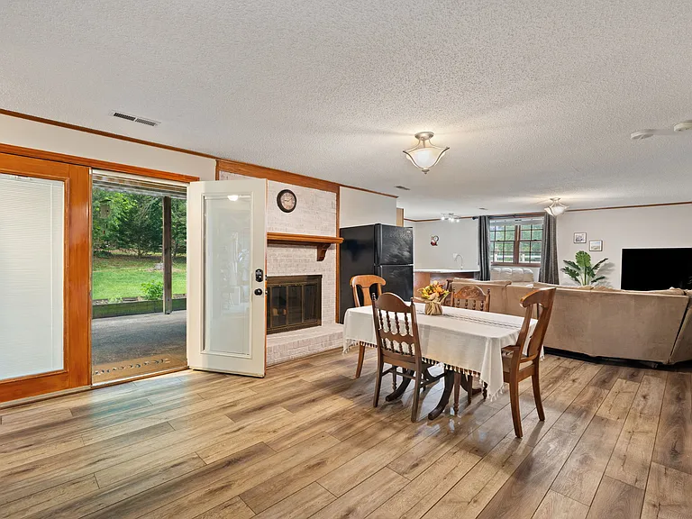 Huntington Woods Dr — Photo 5