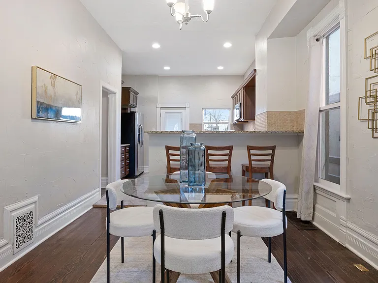 1515 E 31st Ave — Photo 8