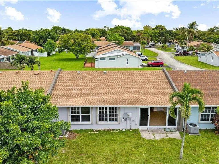 5540 Lakewood Cir S — Photo 16