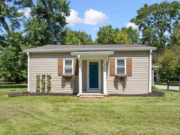 2592 Bethel Maple Rd, Bethel, OH 45106