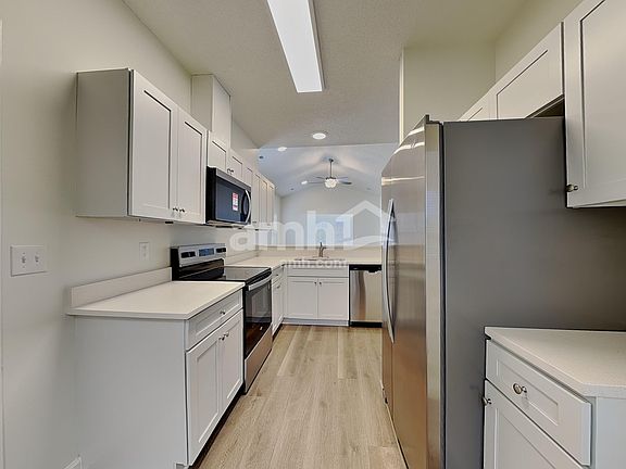 4th image of 117 Cameron Way Cir