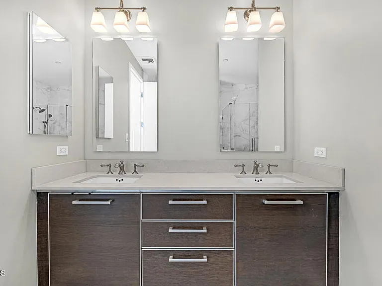 801 S Grand Ave #1710 — Photo 45
