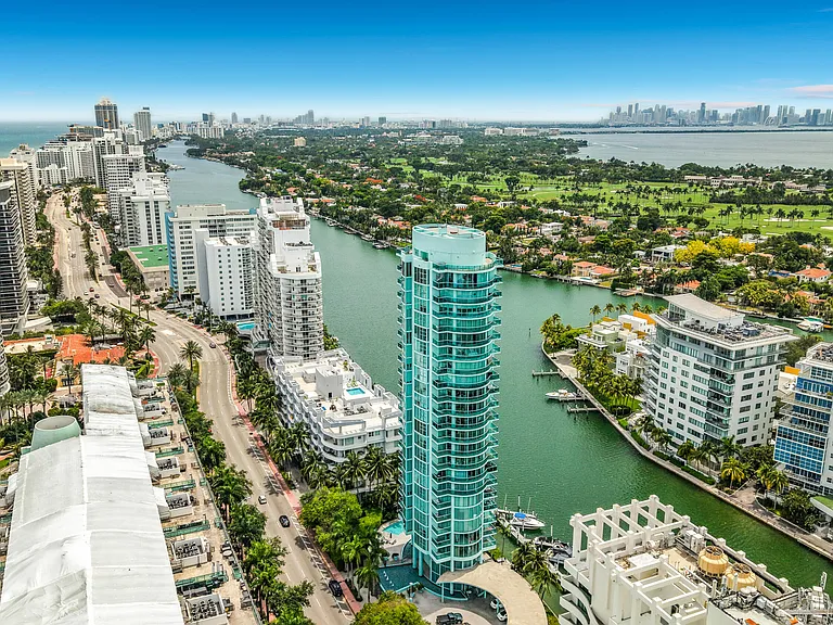6000 Indian Creek Dr #12B — Photo 41