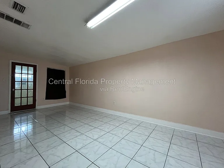 2521 Kingsland Ave — Photo 5