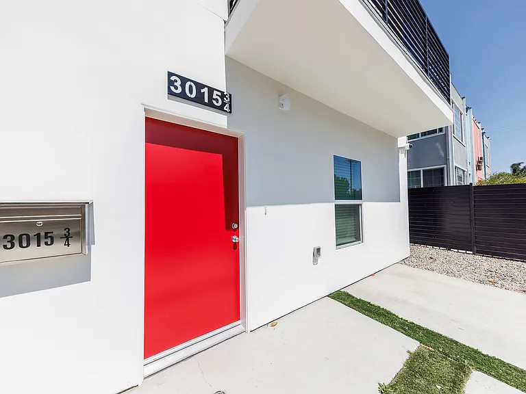 3015 Alsace Ave — Photo 18
