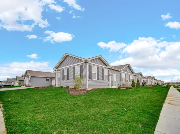 6313 Maple Glen Dr, Wonder Lake, IL 60097