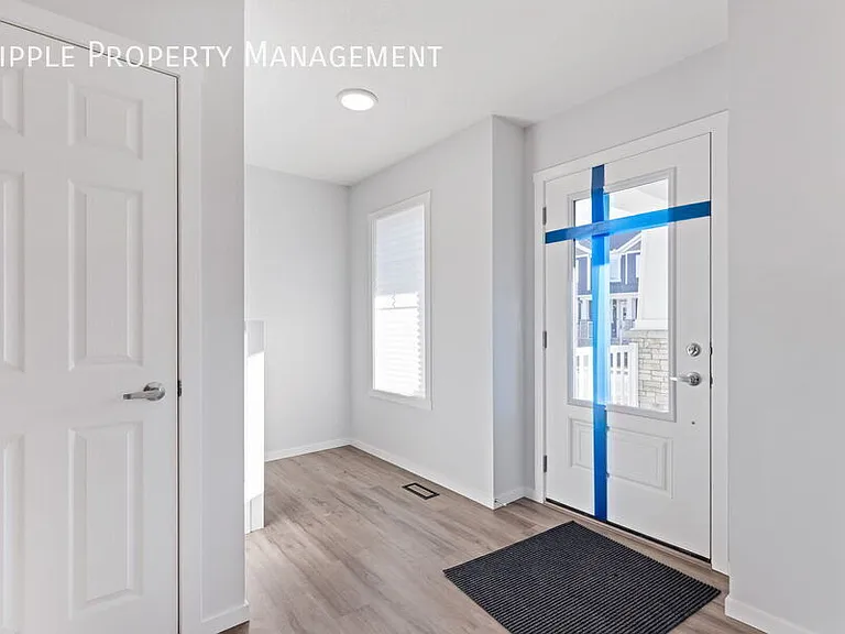 1055 Southwinds Grn SW — Photo 14