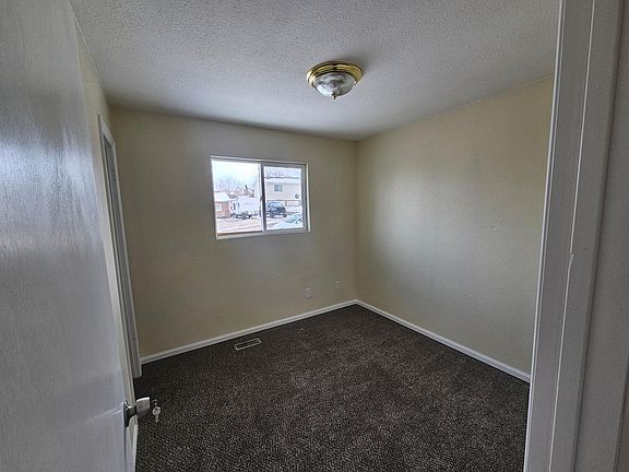2nd image of 4344 Chamberlin S