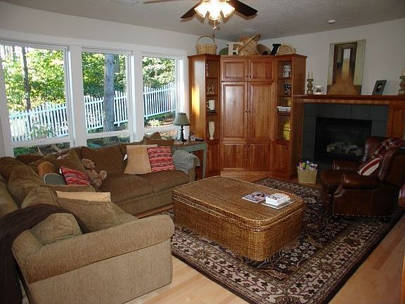 Family/Great Room off Kitchen
