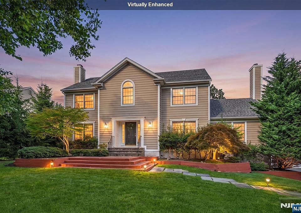 1st image of 320 William Way