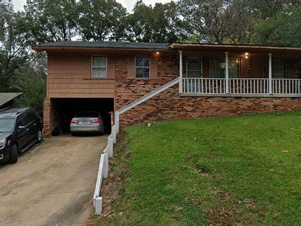 714 N Ridge Dr