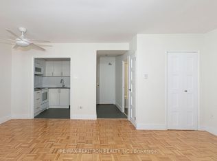 55 Isabella St #204, Toronto, ON M4Y 1M8