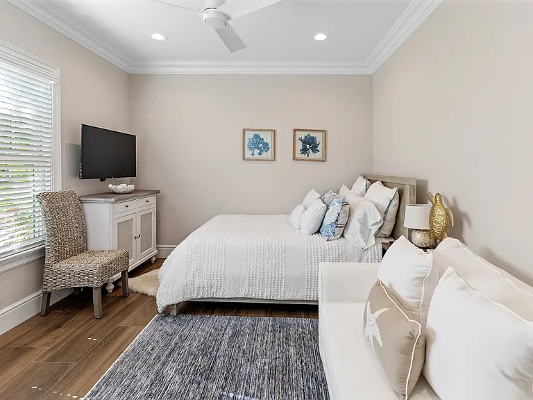 1 Village Green Dr — Photo 12