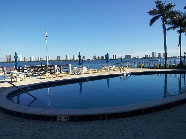 105 Paradise Harbour Blvd #209 — Photo 17