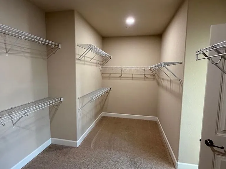 516 Dijon Pl — Photo 14