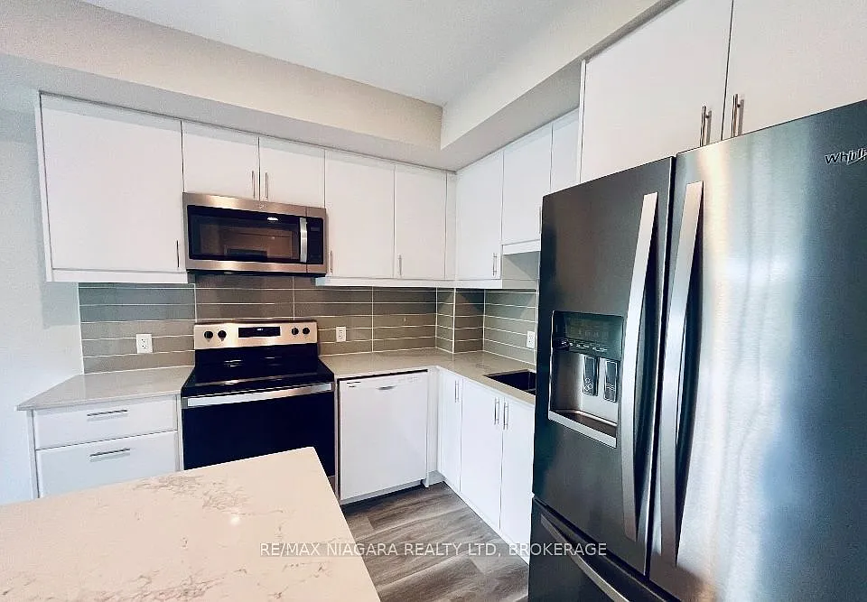 2 bed, $2,400 — Photo 2