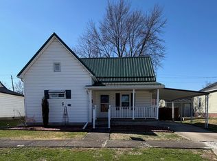 18 6th St SE, Linton, IN 47441