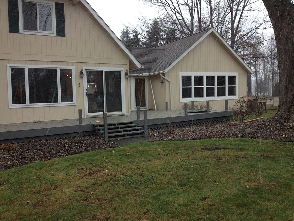 LARGE, FLAT LAKE LANCER LOT