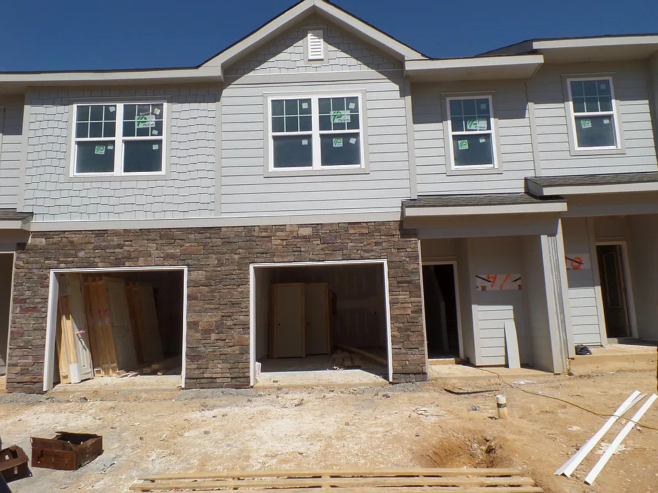 6923 Eddy Point Ln