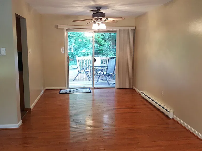 821 Valley Dr — Photo 8
