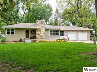 7630 Keystone Dr, Omaha, NE 68134