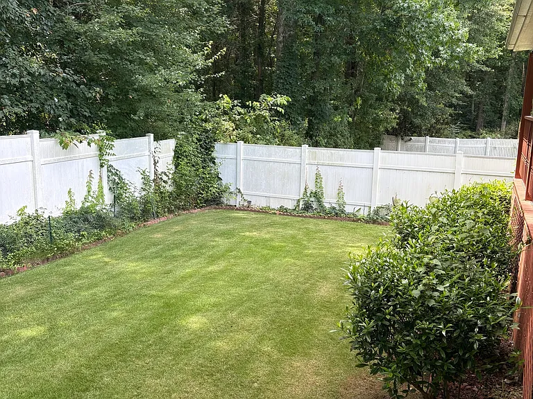 403 Saint Dunstans Ct — Photo 36