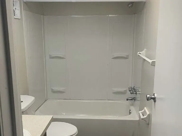 ESTATES ON MAIN — Photo 81