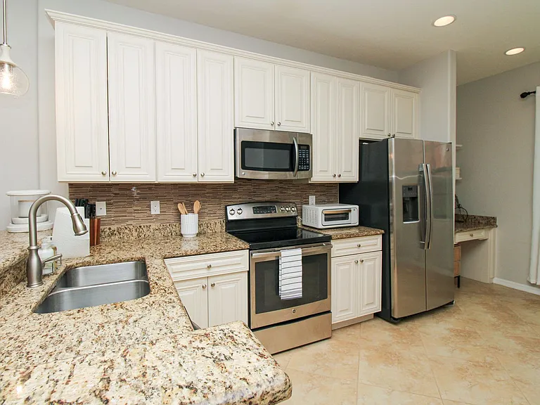 9025 Alturas St #3102 — Photo 19