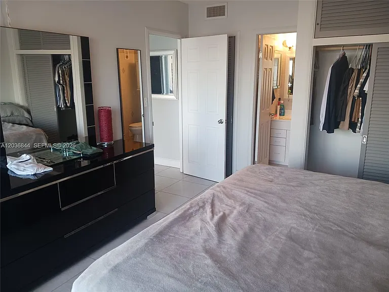 400 Golden Isles Dr #55 — Photo 10