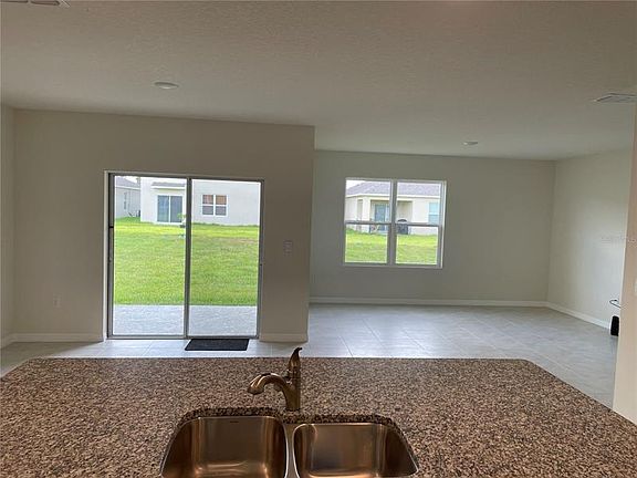 3rd image of 5605 Winona Dr