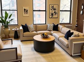 200 W 94th St