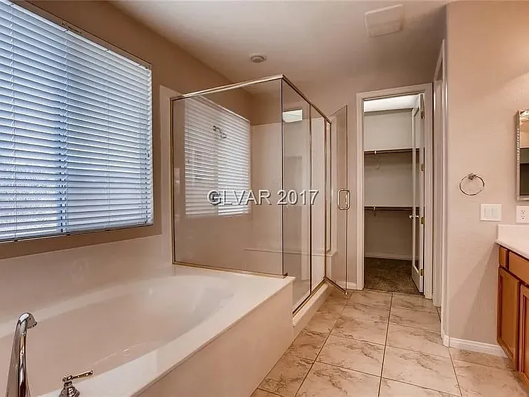 8462 Elche Ct — Photo 12