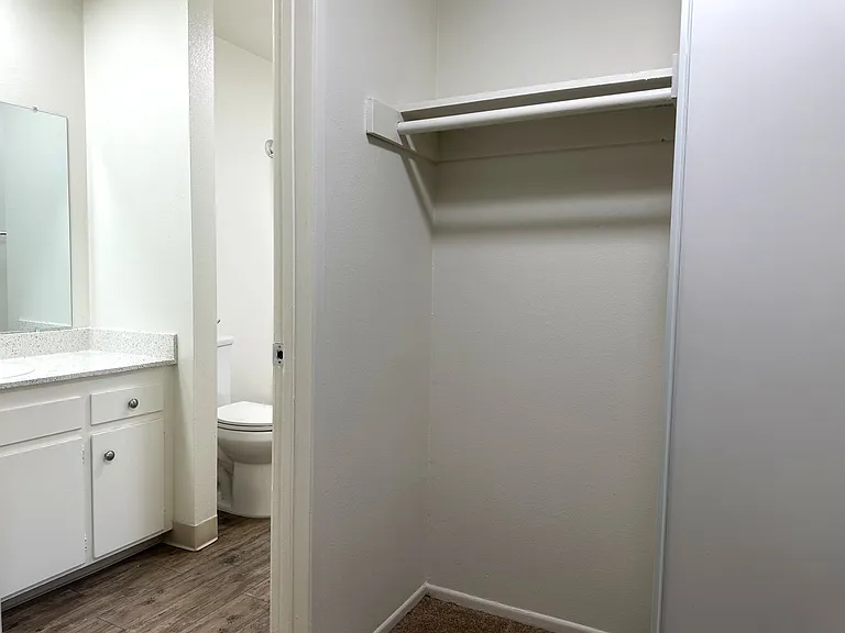Garden View Apartments — Photo 28