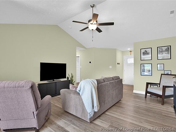 5th image of 351 Sandy Grove Rd