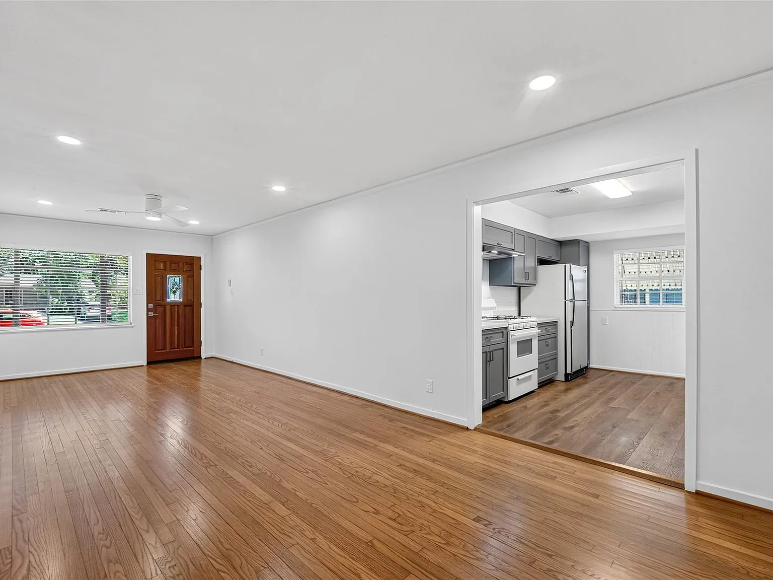 3 bed, 2.0 bath, 1562 sqft, $2,650 — Photo 4