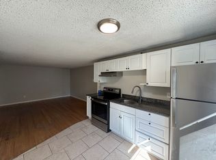 80 Lowell St APT 11, Methuen, MA 01844