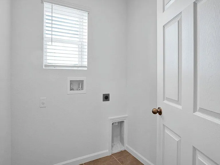 12341 SW Nettuno Way — Photo 35