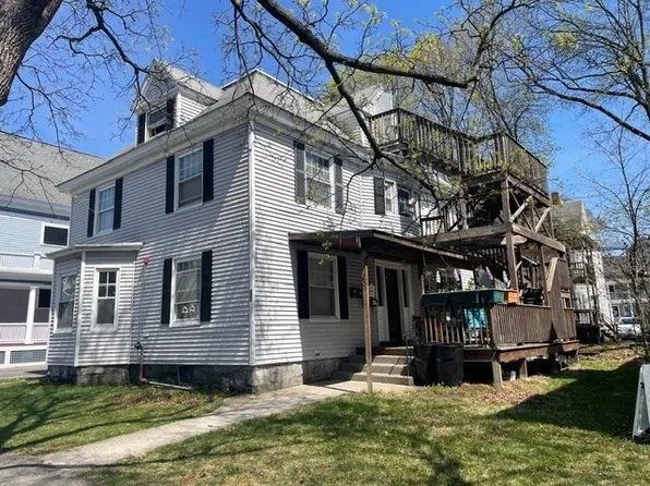 60 Fruit St, Worcester, MA 01609