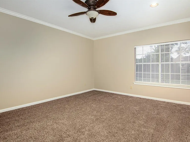 15118 Greenleaf Ln — Photo 21