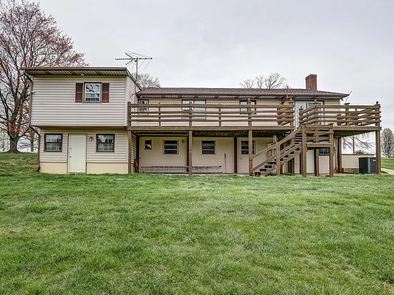 4295 Everett Rd — Photo 3