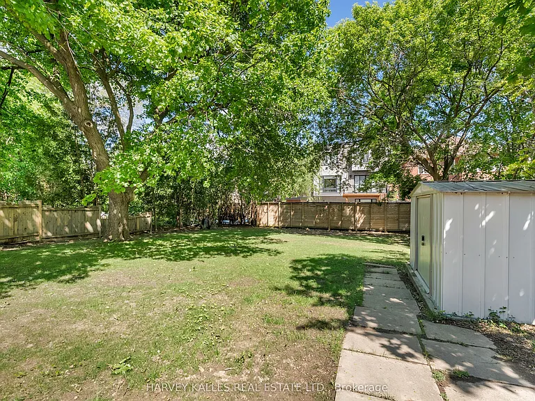 106 Florence Ave — Photo 23