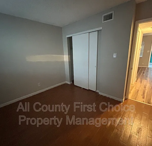 460 93rd Ave N #8 — Photo 8