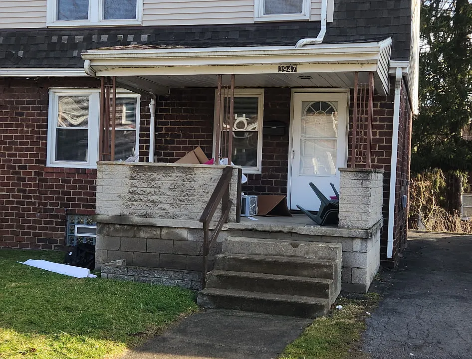 3943-3947 Riley Ave